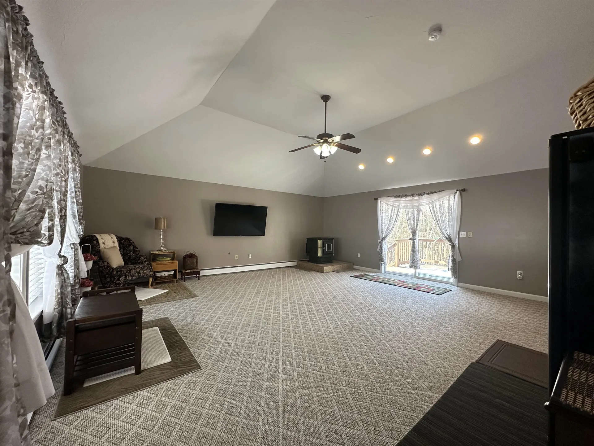 73 Mountain View Drive New Ipswich NH 03071