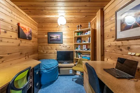 868 Magic Circle Londonderry VT 05148