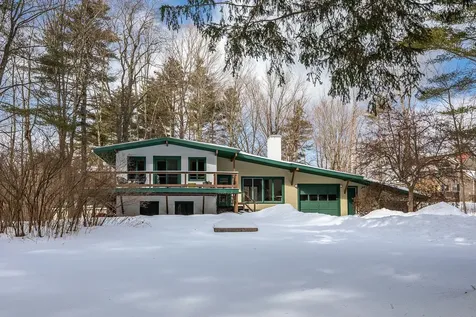 868 Magic Circle Londonderry VT 05148