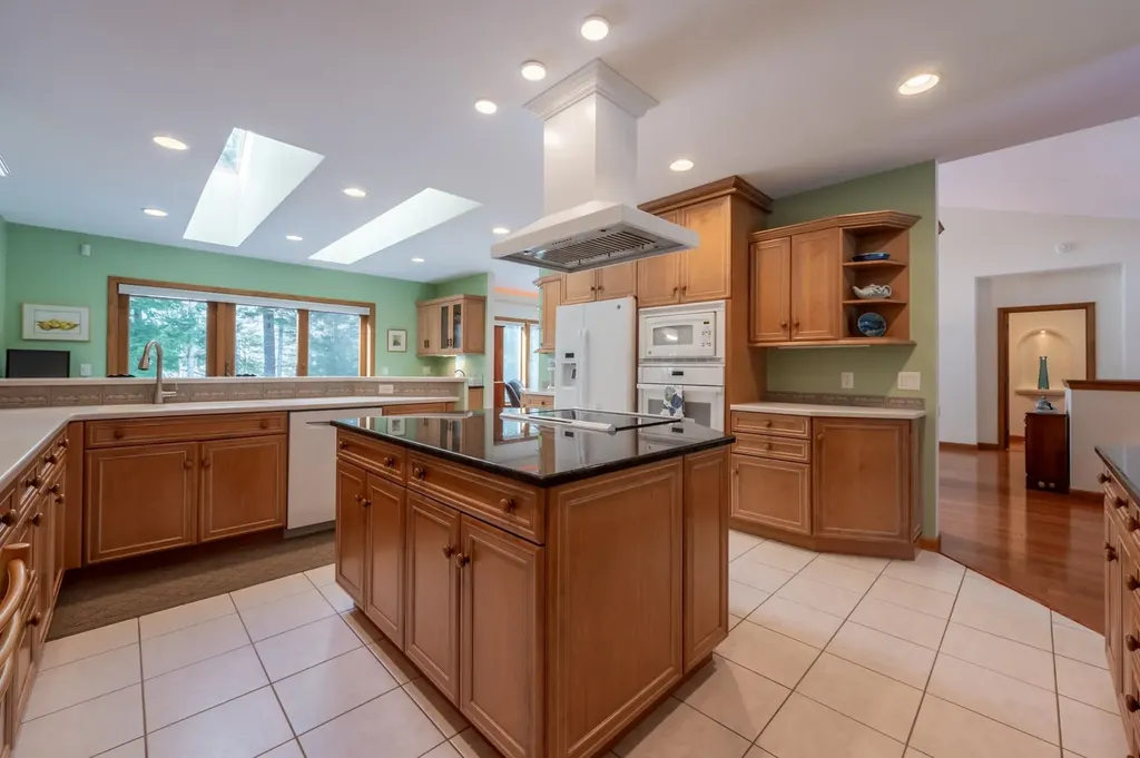 73 Greensward Drive Grantham NH 03753