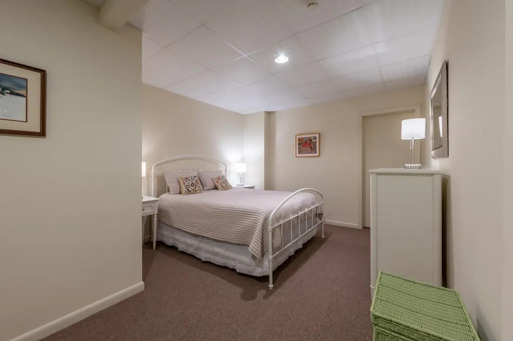 73 Greensward Drive Grantham NH 03753