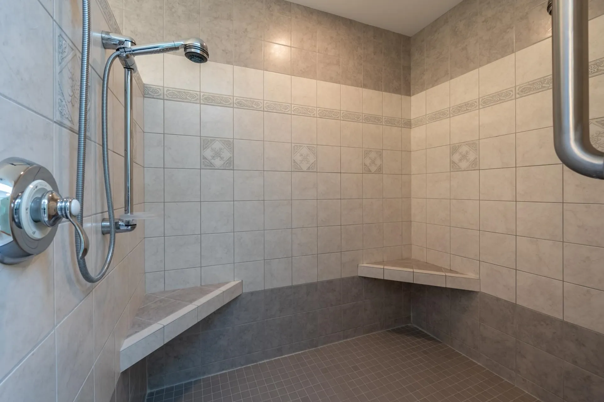 73 Greensward Drive Grantham NH 03753