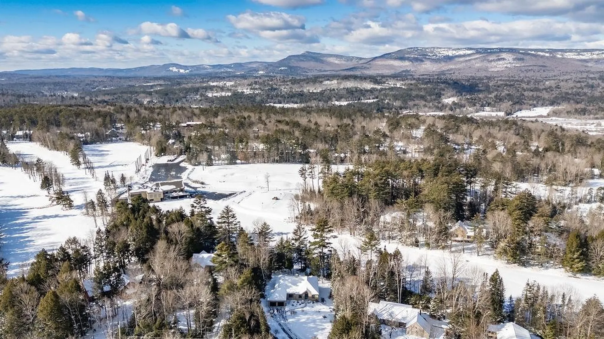 73 Greensward Drive Grantham NH 03753