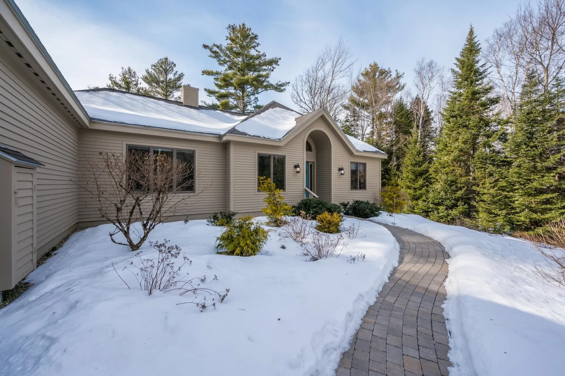 73 Greensward Drive Grantham NH 03753