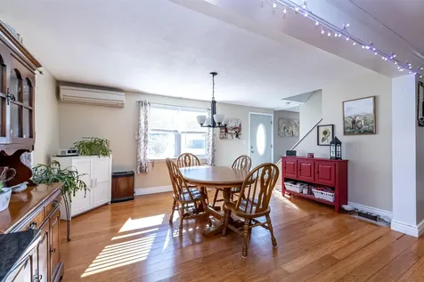 9 Vassar Drive Pelham NH 03076
