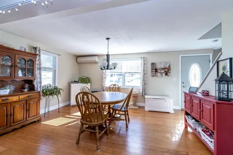 9 Vassar Drive Pelham NH 03076