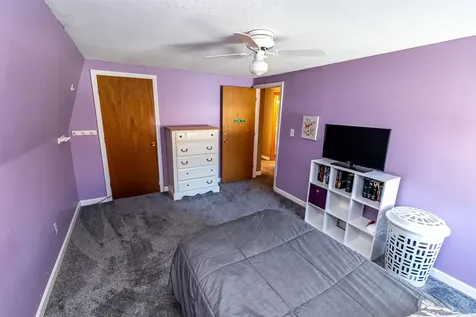 9 Vassar Drive Pelham NH 03076