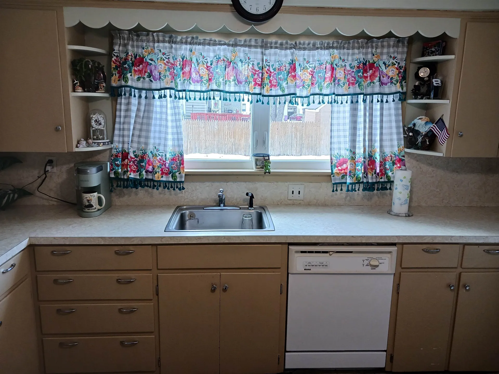 171 Maple Avenue Claremont NH 03743