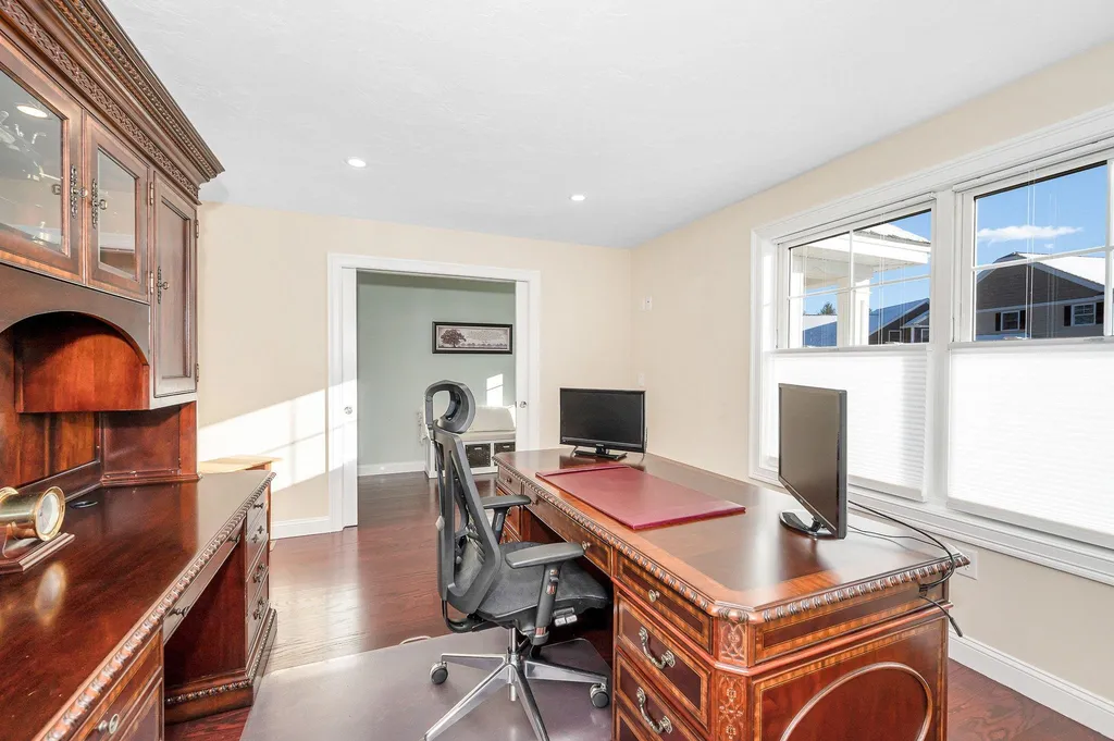 25 Renaissance Circle Salem NH 03079