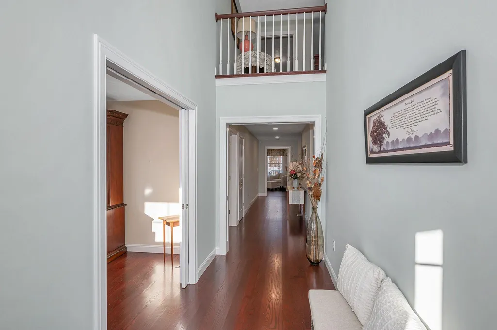 25 Renaissance Circle Salem NH 03079
