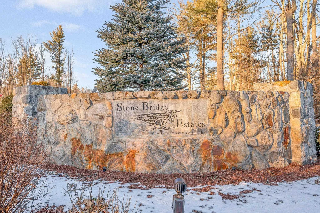 25 Renaissance Circle Salem NH 03079