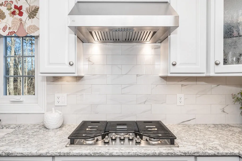 25 Renaissance Circle Salem NH 03079