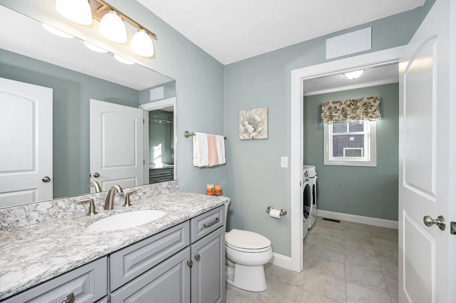 25 Renaissance Circle Salem NH 03079