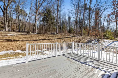 326 Montelona Road Goffstown NH 03045