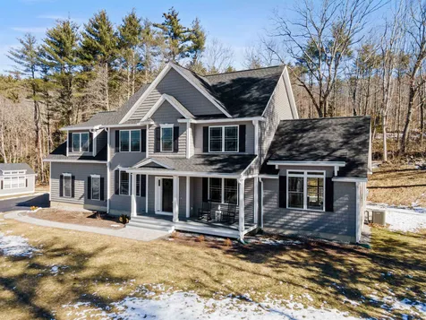 326 Montelona Road Goffstown NH 03045