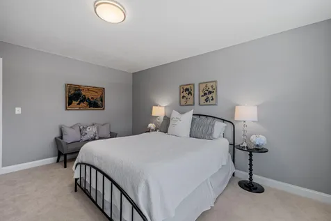 326 Montelona Road Goffstown NH 03045