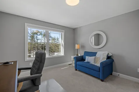 326 Montelona Road Goffstown NH 03045