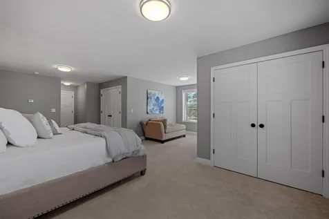 326 Montelona Road Goffstown NH 03045