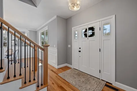 326 Montelona Road Goffstown NH 03045