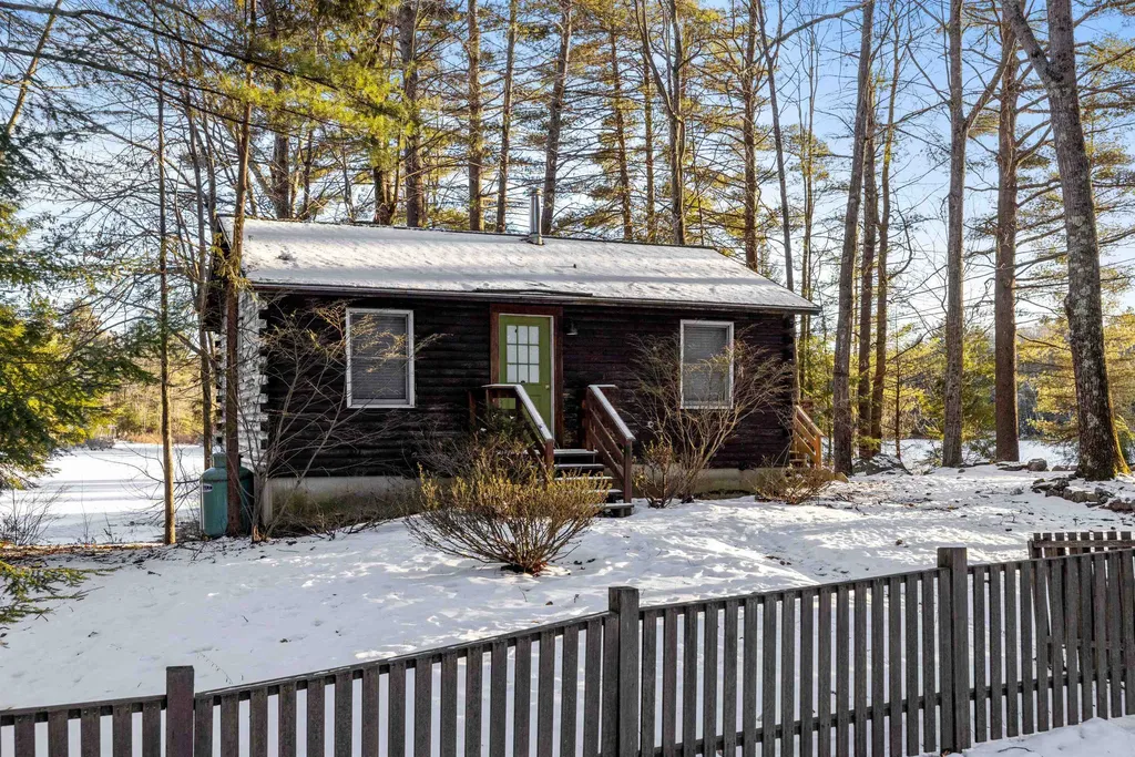 11 Robin Shore Drive Canterbury NH 03224