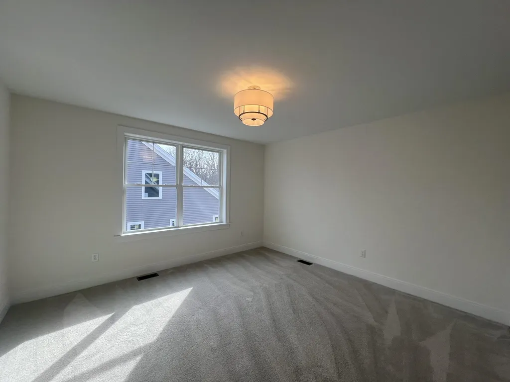 216 Sage Lane Portsmouth NH 03801