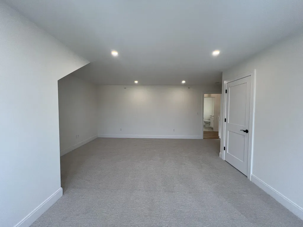 216 Sage Lane Portsmouth NH 03801