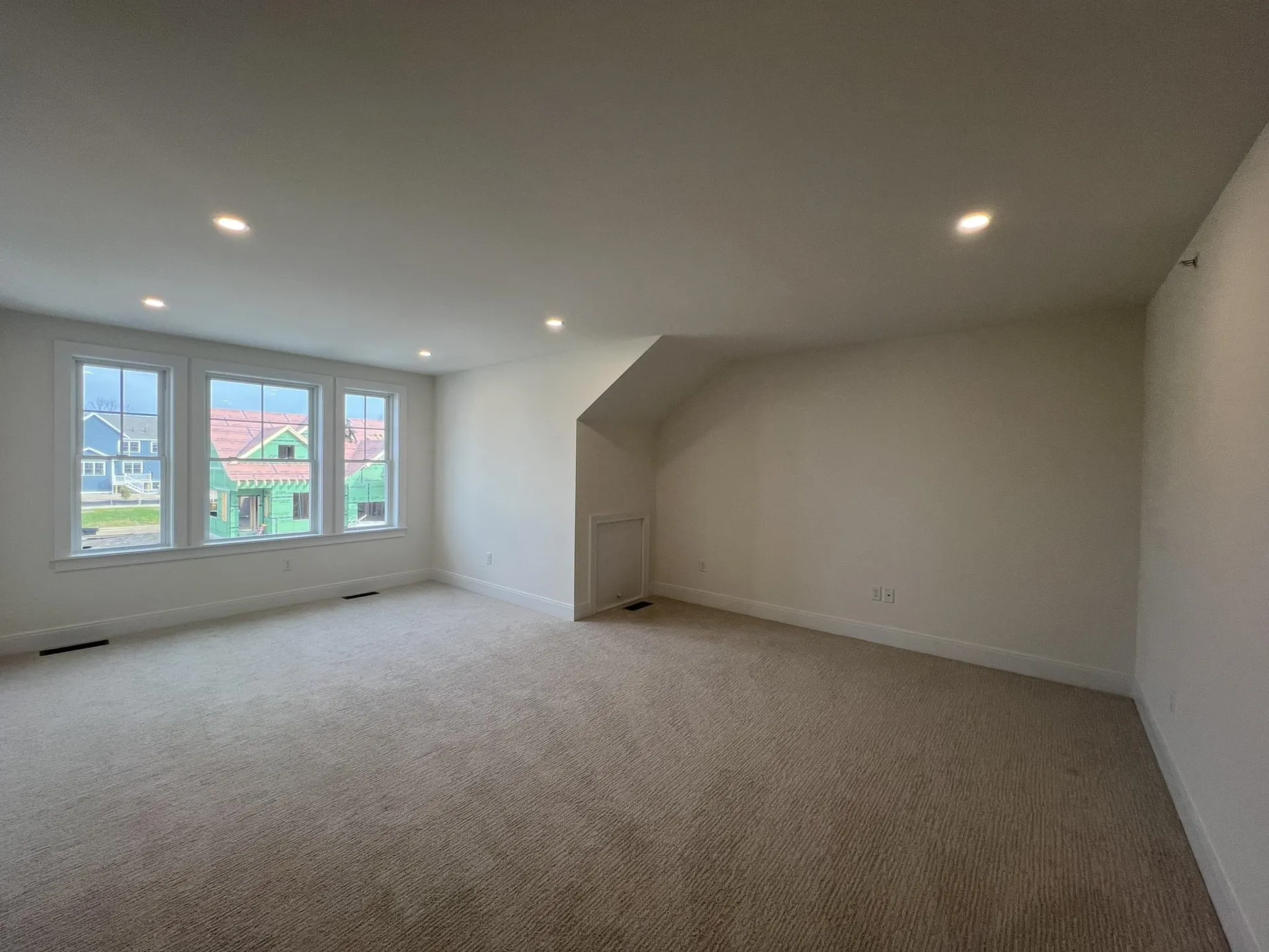 216 Sage Lane Portsmouth NH 03801