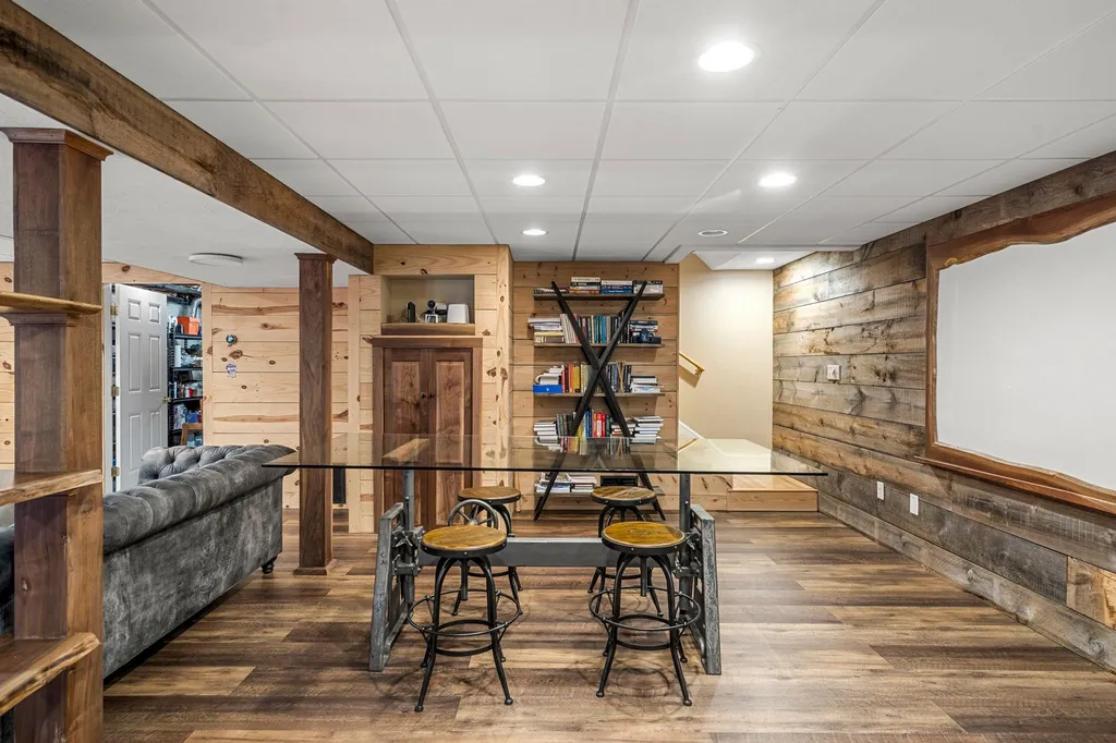 25 Flintlock Road Salem NH 03079
