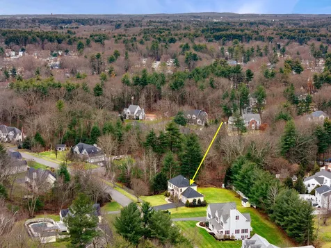 25 Flintlock Road Salem NH 03079
