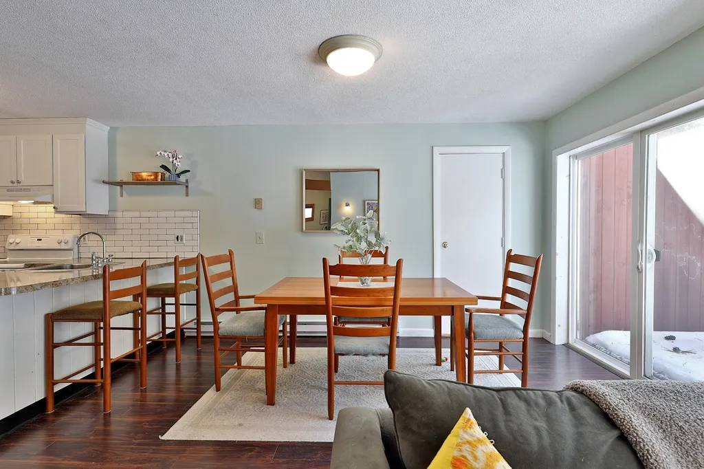 595 Main Street Chester VT 05143