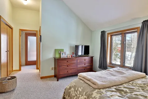 595 Main Street Chester VT 05143