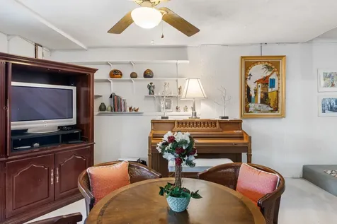47 Sherwood Circle Brattleboro VT 05301