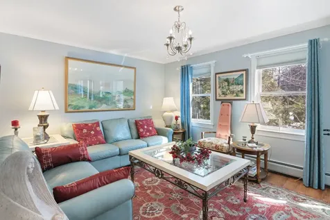 47 Sherwood Circle Brattleboro VT 05301