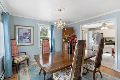 47 Sherwood Circle Brattleboro VT 05301