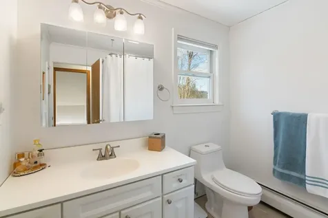 47 Sherwood Circle Brattleboro VT 05301