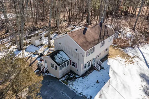 8 Jericho Road Pelham NH 03076