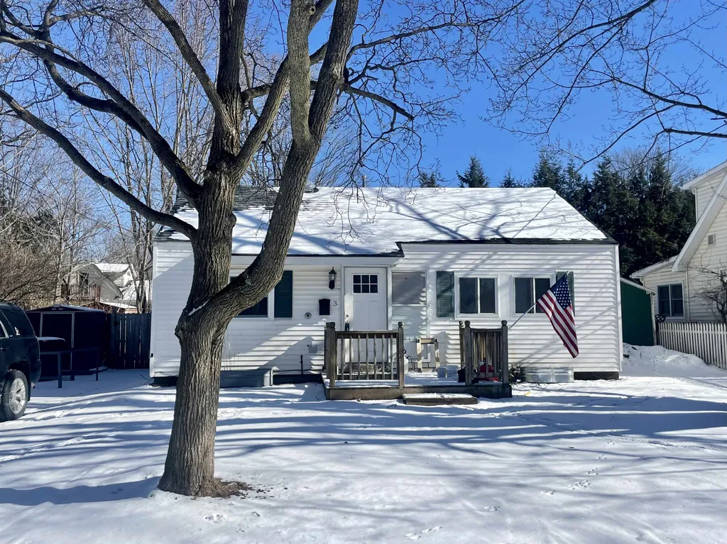 3 Mohawk Avenue Essex Junction VT 05452
