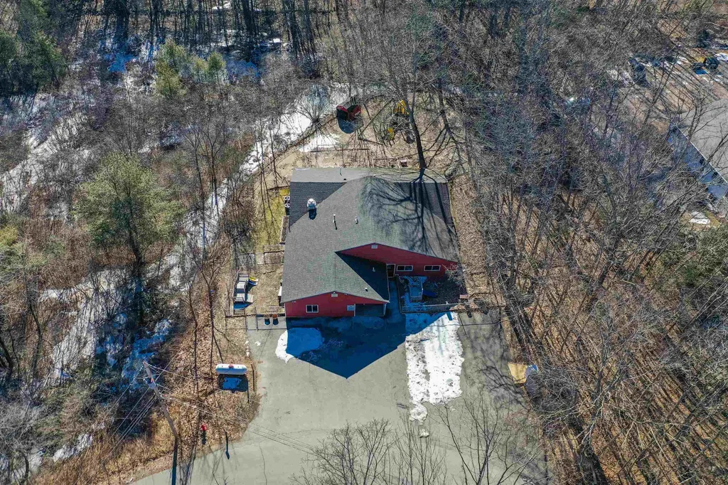 3 Simons Lane Newmarket NH 03857