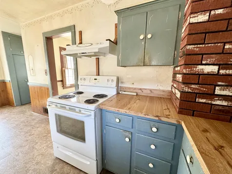 11 Randall Street Springfield VT 05156-2519