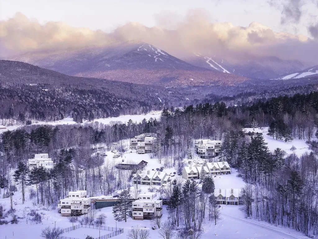 230 Mountainside Drive Stowe VT 05672