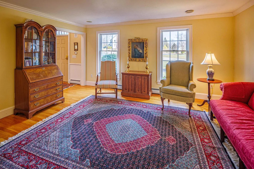 9 Fairway Drive Dover NH 03820