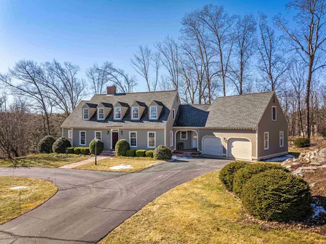 9 Fairway Drive Dover NH 03820