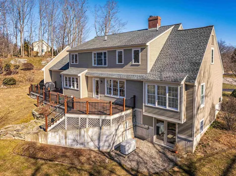 9 Fairway Drive Dover NH 03820
