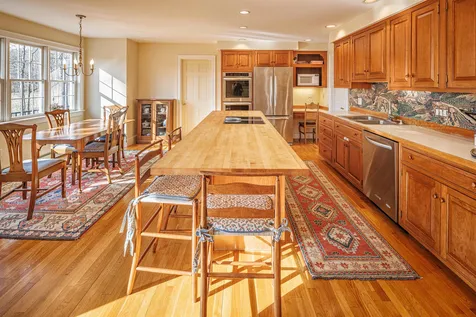 9 Fairway Drive Dover NH 03820