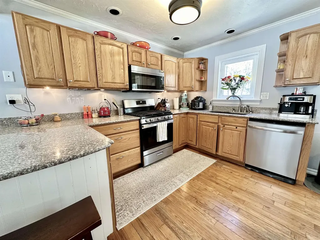 33 Pinewood Lane Milton VT 05468