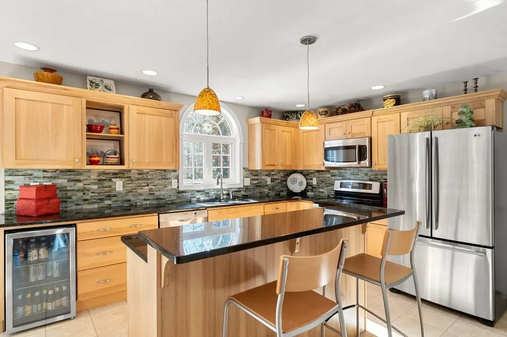 11 Surrey Court Milford NH 03055