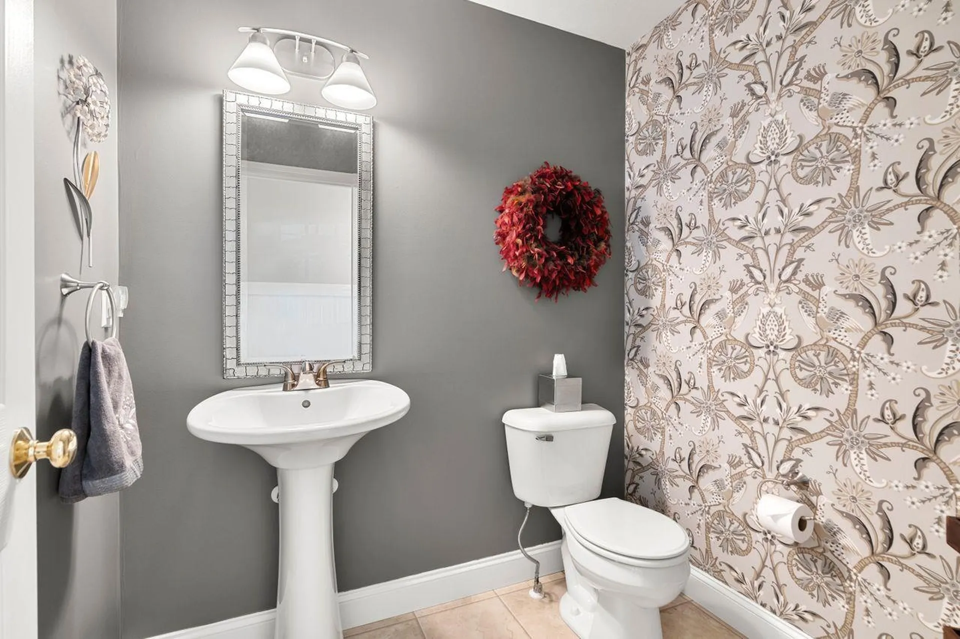 11 Surrey Court Milford NH 03055