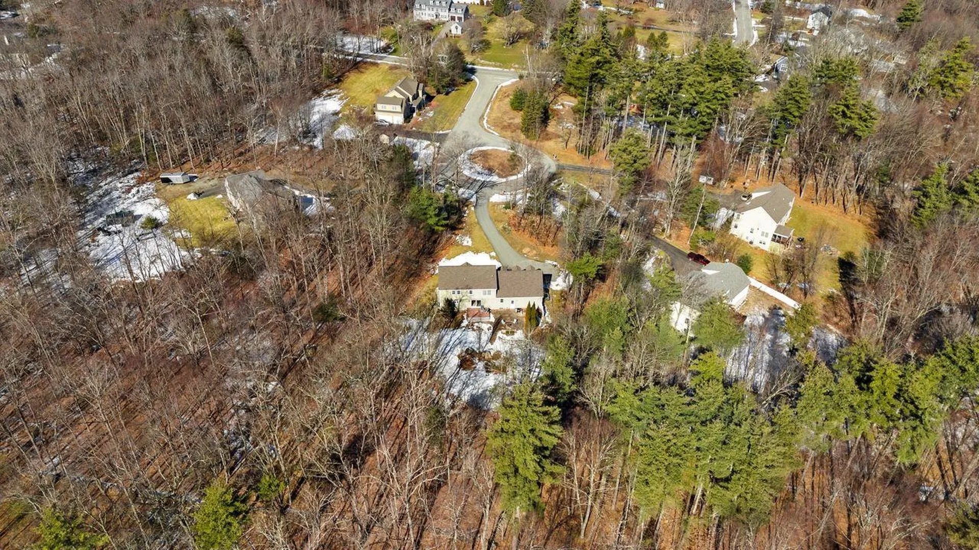 11 Surrey Court Milford NH 03055
