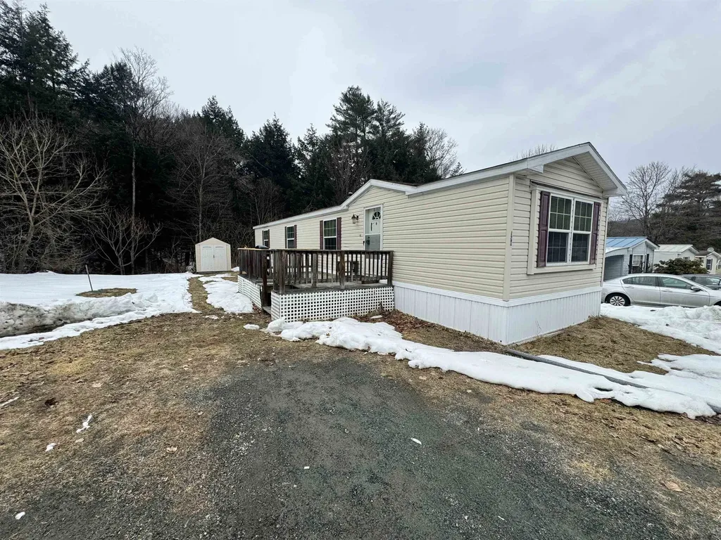 190 Merrimac Circle Hartford VT 05001