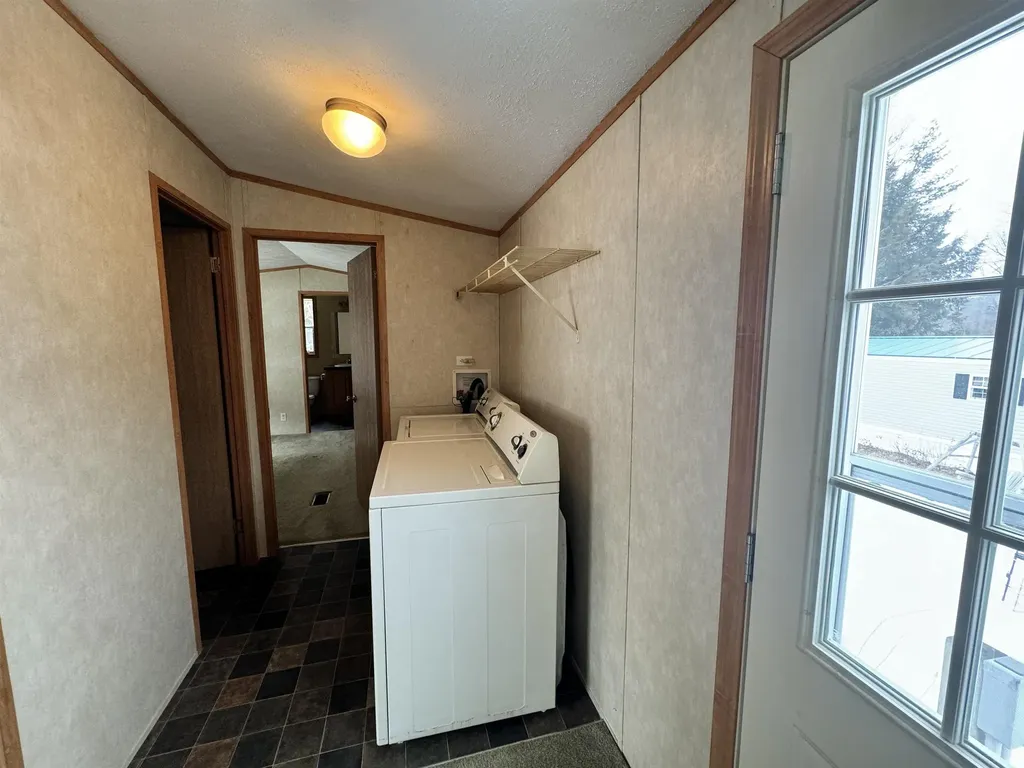 190 Merrimac Circle Hartford VT 05001